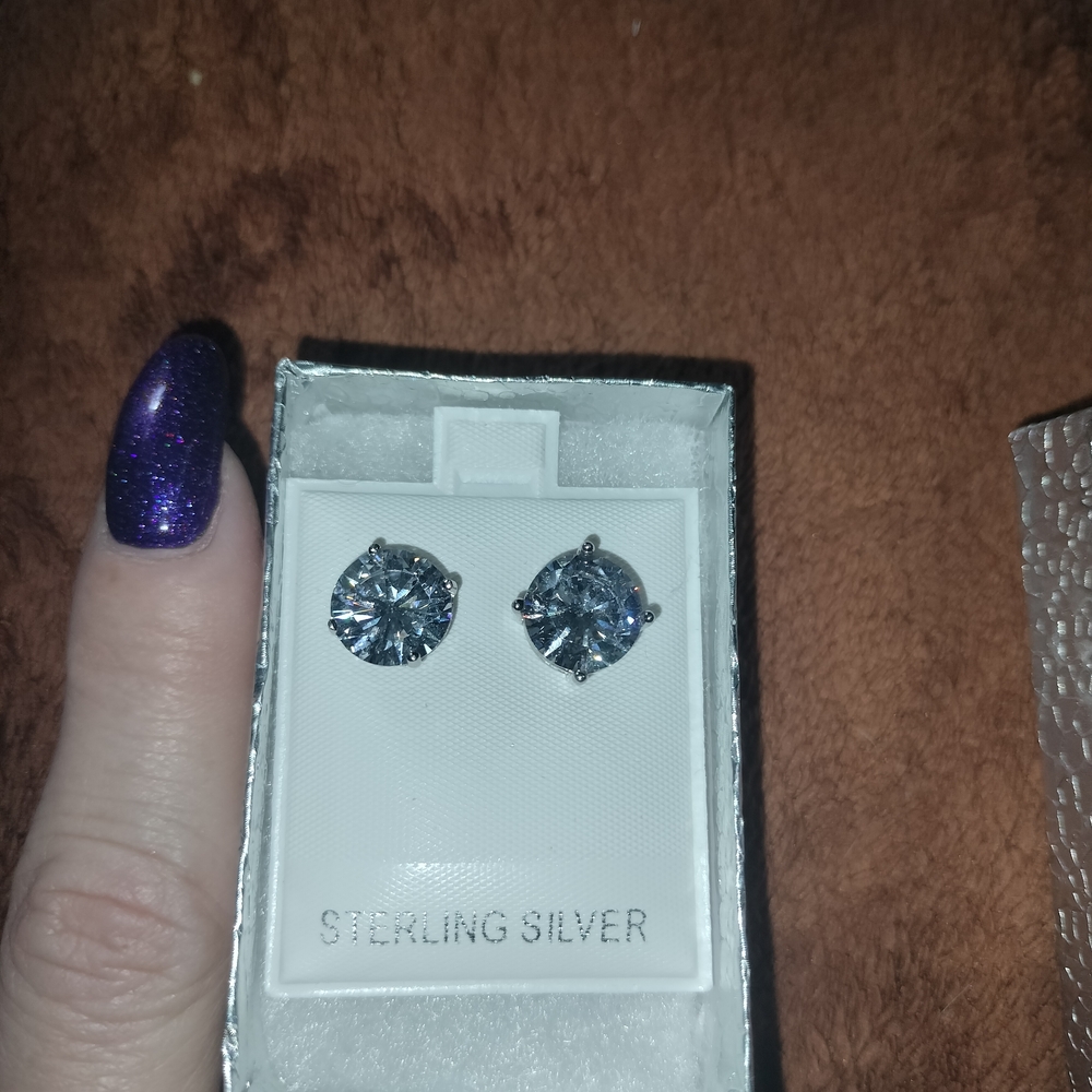 .925, 3cts Of Cubic Zirconia Earrings